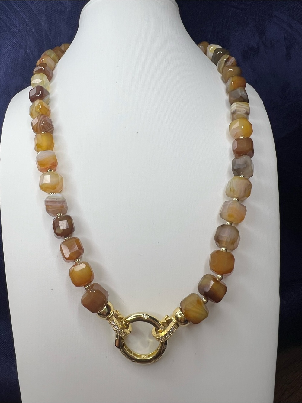 Genuine Golden Agate Necklace with Gold-Tone Carabiner Clasp NWOT